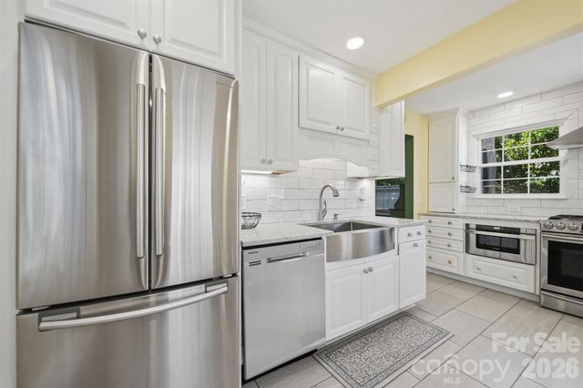 104 Jefferson Street, Morganton, NC 28655