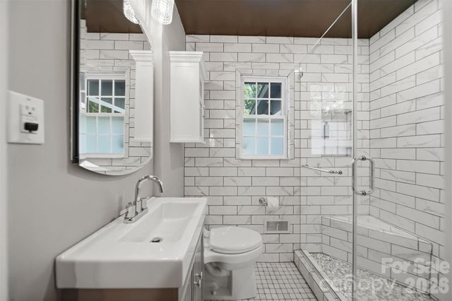 104 Jefferson Street, Morganton, NC 28655