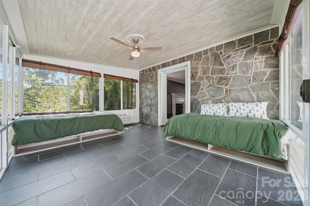 104 Jefferson Street, Morganton, NC 28655