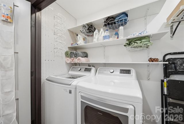 104 Jefferson Street, Morganton, NC 28655