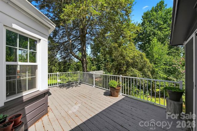 104 Jefferson Street, Morganton, NC 28655
