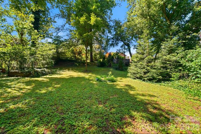 104 Jefferson Street, Morganton, NC 28655