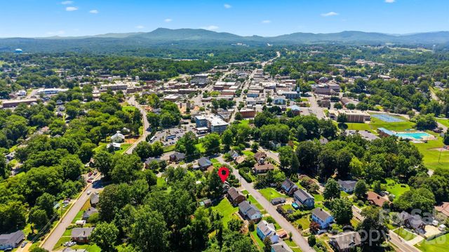 104 Jefferson Street, Morganton, NC 28655