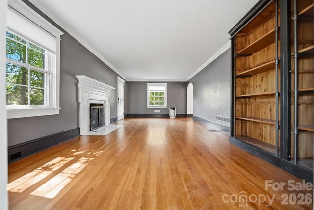 104 Jefferson Street, Morganton, NC 28655