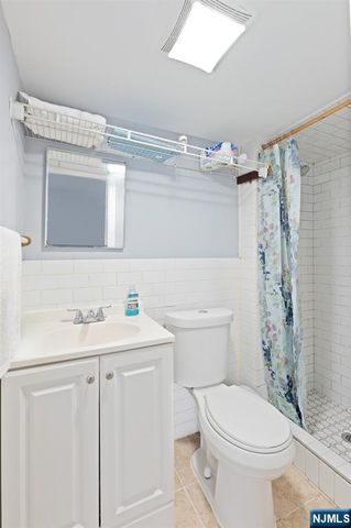 555 61st Street, West New York, NJ 07093