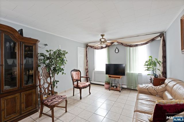 555 61st Street, West New York, NJ 07093