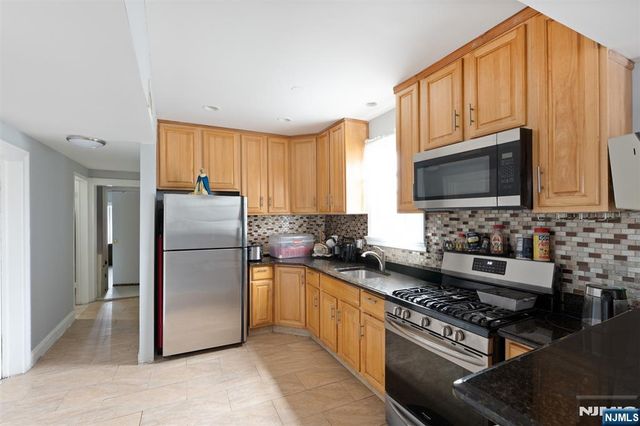 555 61st Street, West New York, NJ 07093