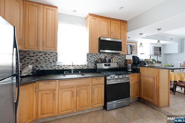555 61st Street, West New York, NJ 07093