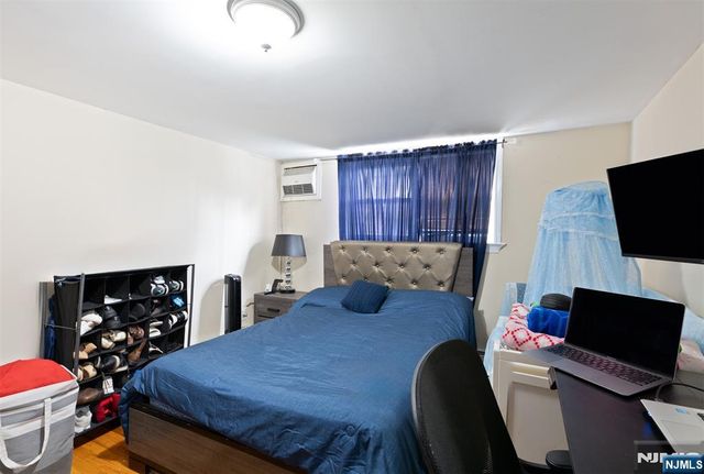 555 61st Street, West New York, NJ 07093