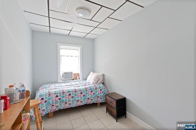 555 61st Street, West New York, NJ 07093