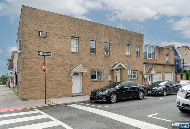 555 61st Street, West New York, NJ 07093