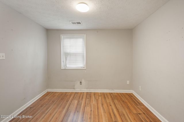 1912 W Market St, Louisville, KY 40203