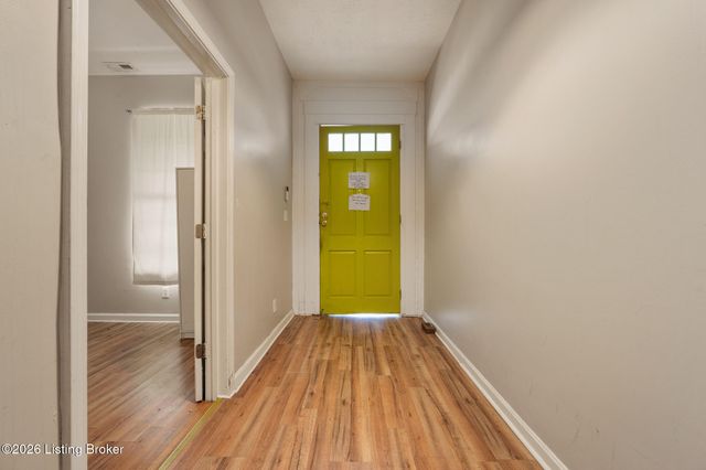 1912 W Market St, Louisville, KY 40203