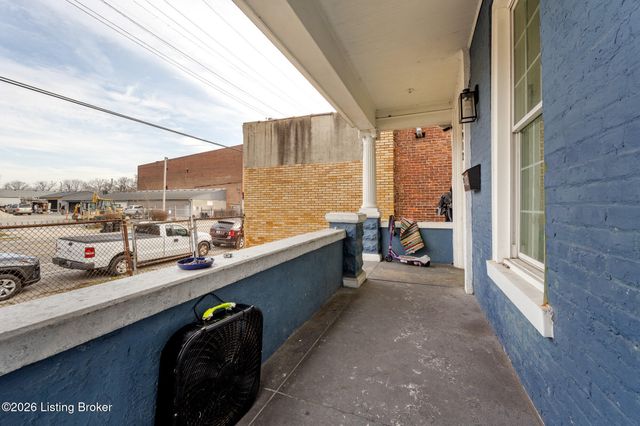 1912 W Market St, Louisville, KY 40203