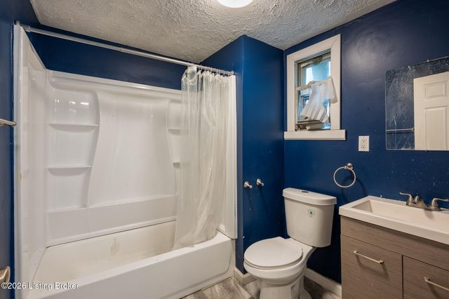 1912 W Market St, Louisville, KY 40203