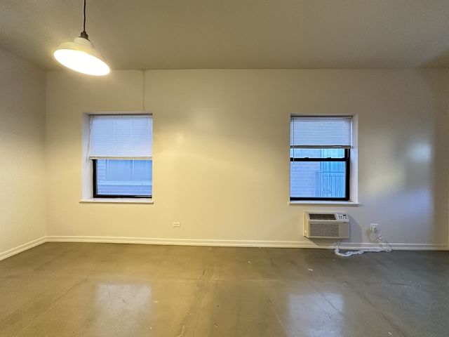 1136 W Wilson Avenue 202, Chicago, IL 60640