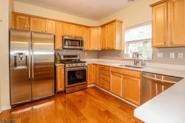 2101 Avery Ct 2101, Franklin Twp., NJ 08873