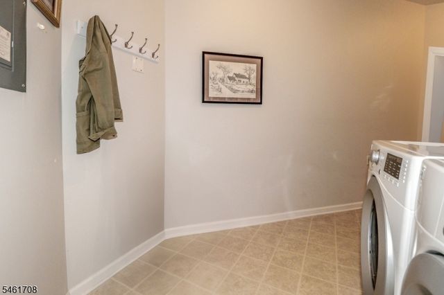 2101 Avery Ct 2101, Franklin Twp., NJ 08873