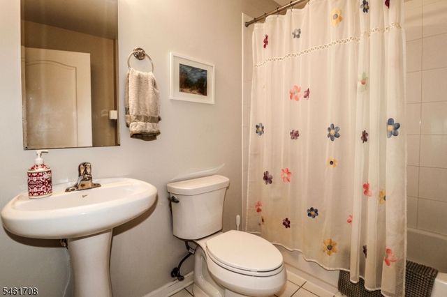 2101 Avery Ct 2101, Franklin Twp., NJ 08873