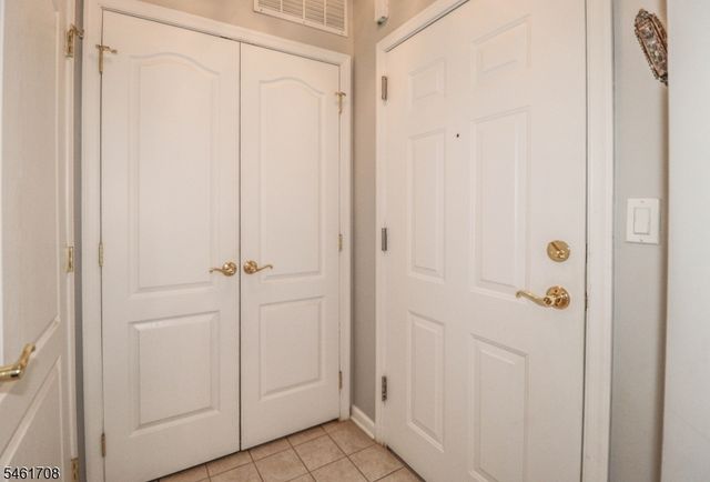 2101 Avery Ct 2101, Franklin Twp., NJ 08873
