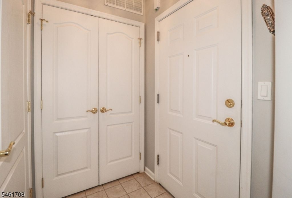 2101 Avery Ct 2101, Franklin Twp., NJ 08873 — photo 4