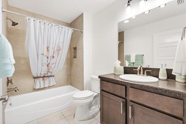 5554 MILLICAN AVENUE, The Villages, FL 32163