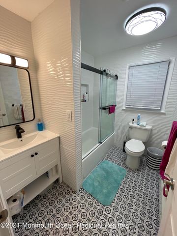 455 Redmond Avenue, Oakhurst, NJ 07755