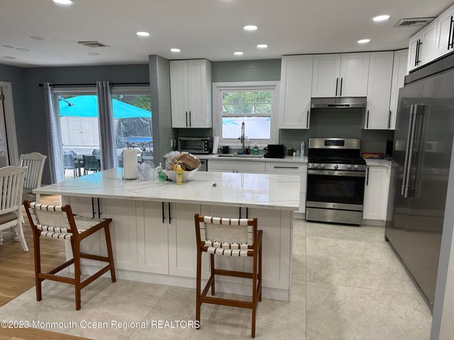 455 Redmond Avenue, Oakhurst, NJ 07755