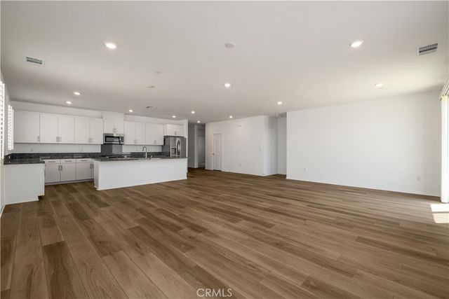 345 Charlton Street, Perris, CA 92570