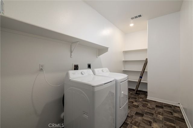345 Charlton Street, Perris, CA 92570