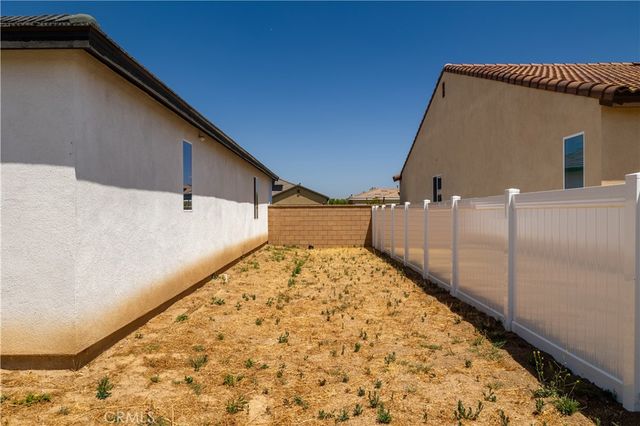345 Charlton Street, Perris, CA 92570