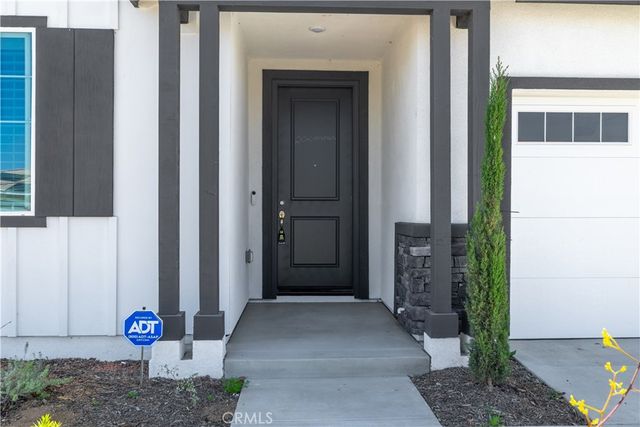 345 Charlton Street, Perris, CA 92570