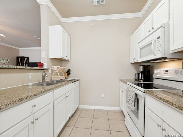 6160 Eckhert Rd Apt 201, San Antonio, TX 78240