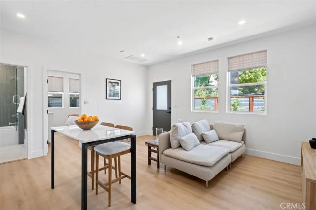 314 E 16th C, Costa Mesa, CA 92627