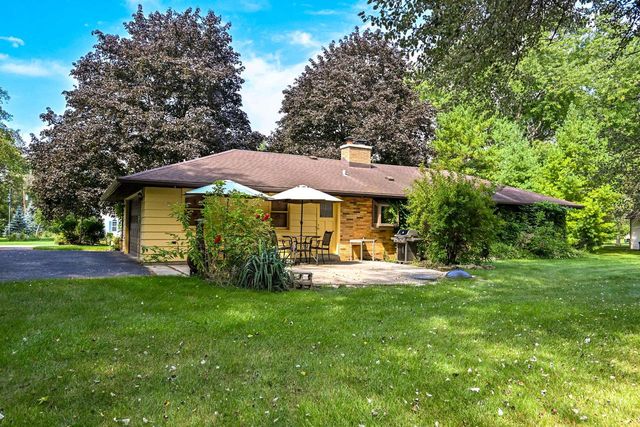 4520 N 144th STREET, Brookfield, WI 53005