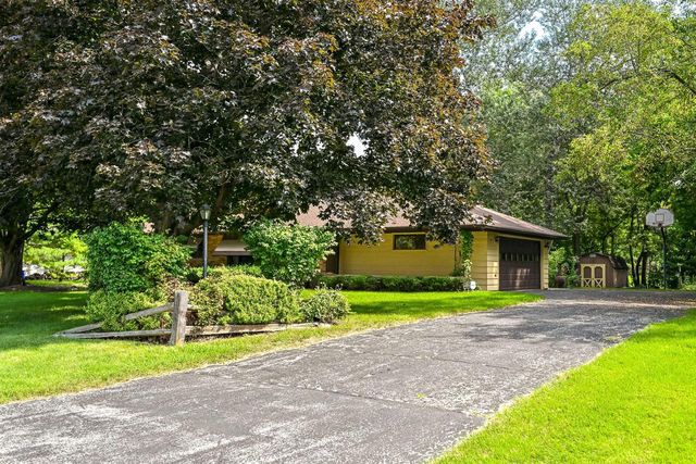 4520 N 144th STREET, Brookfield, WI 53005