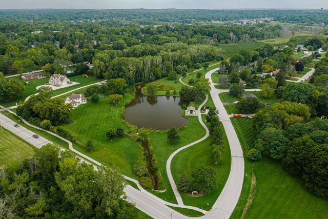4520 N 144th STREET, Brookfield, WI 53005