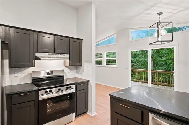 1 Looe Lane, Bella Vista, AR 72714