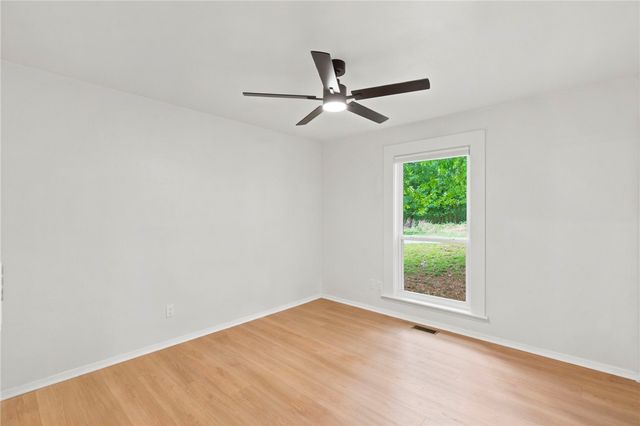 1 Looe Lane, Bella Vista, AR 72714