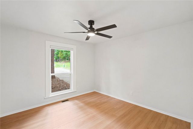 1 Looe Lane, Bella Vista, AR 72714