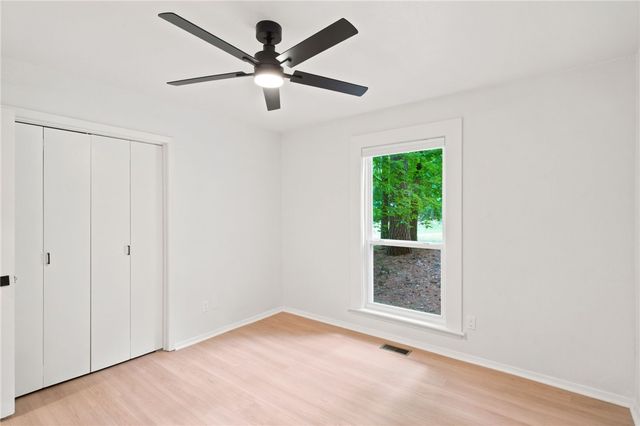 1 Looe Lane, Bella Vista, AR 72714