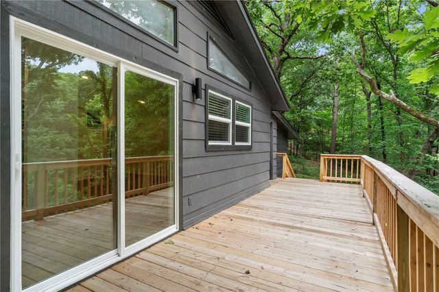 1 Looe Lane, Bella Vista, AR 72714