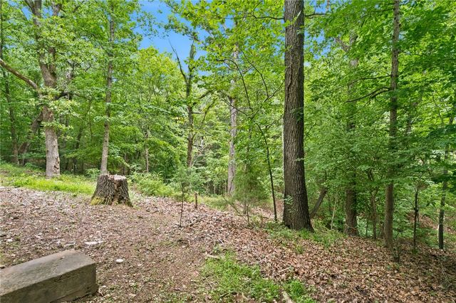 1 Looe Lane, Bella Vista, AR 72714