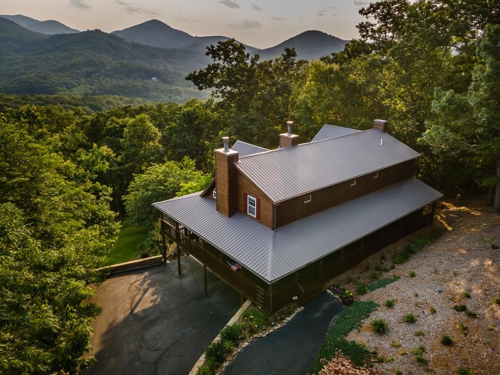 349 Moon Shadow View N, Blairsville, GA 30512