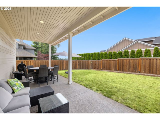 4002 ROXBURY Dr, West Linn, OR 97068