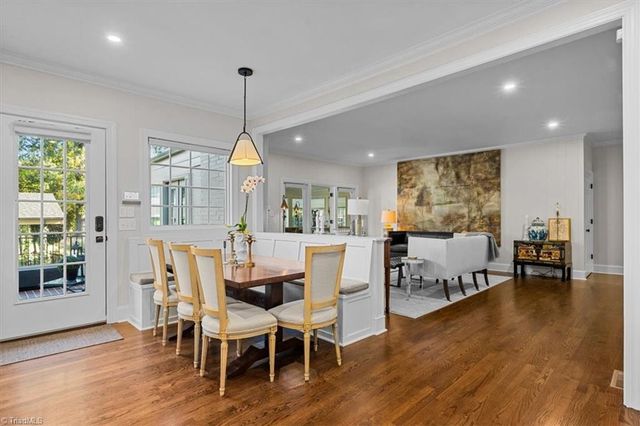 1902 Pembroke Road, Greensboro, NC 27408