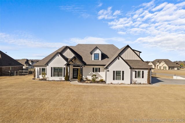 8202 N 150th East Avenue, Owasso, OK 74055