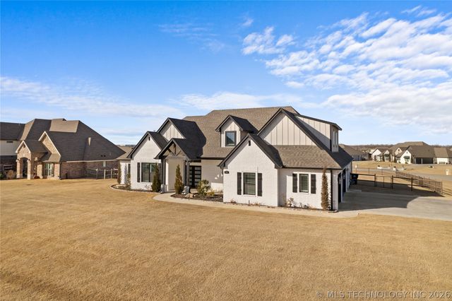 8202 N 150th East Avenue, Owasso, OK 74055