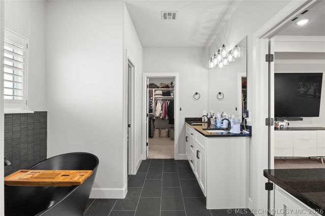 8202 N 150th East Avenue, Owasso, OK 74055