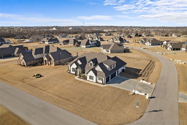 8202 N 150th East Avenue, Owasso, OK 74055